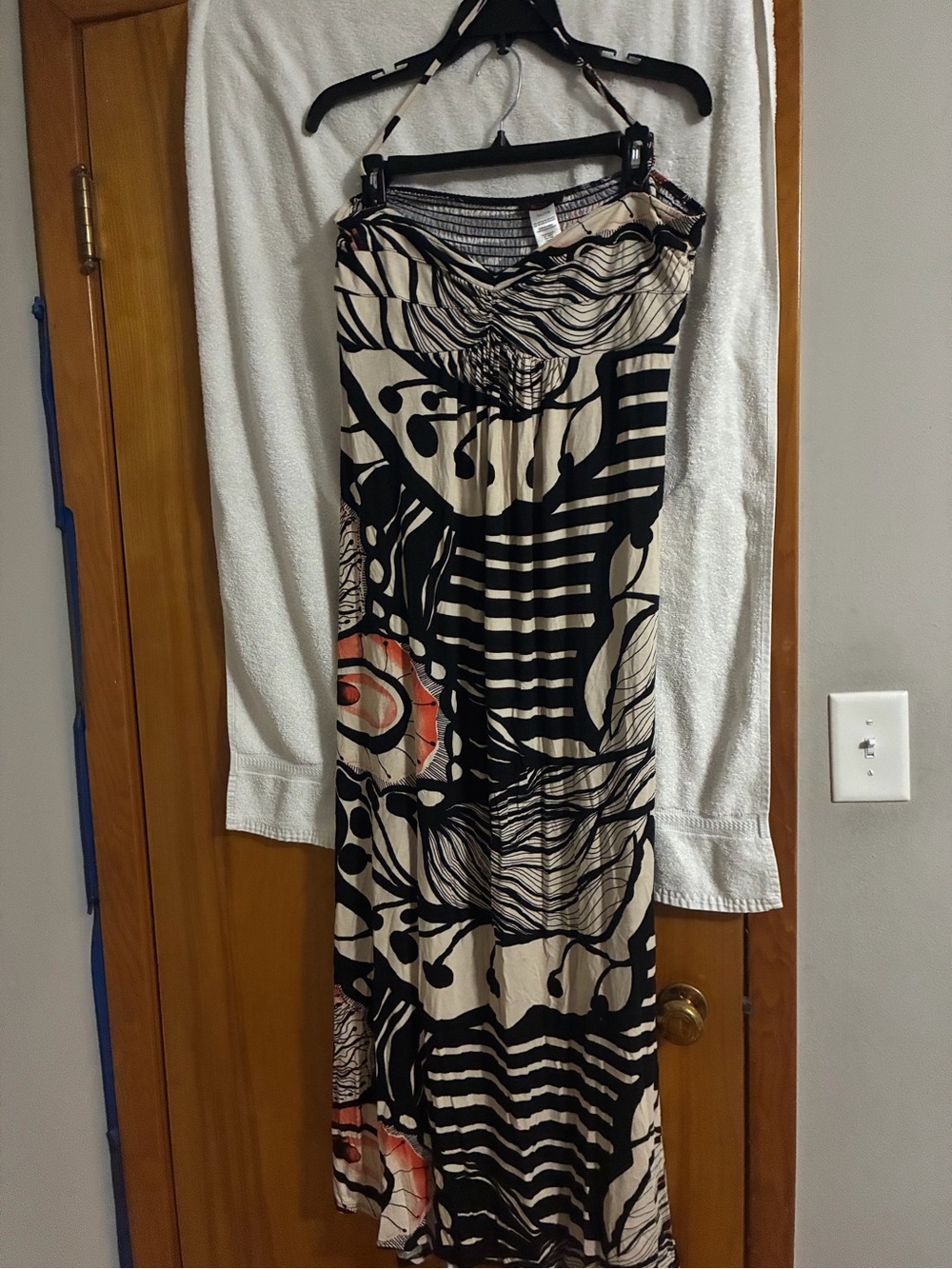 Brand New (Avon) Mark brand Black and Cream Printed Maxi Skirt with Coral Accent